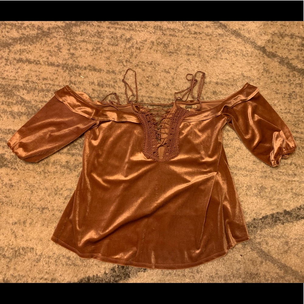 BKE velvet top